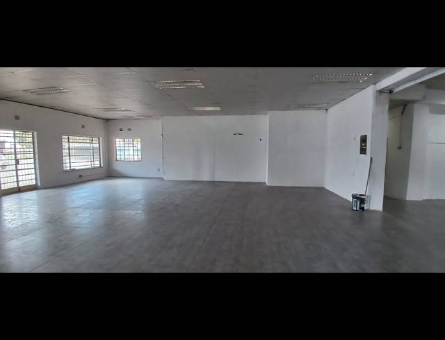 737M² OFFICE TO LET IN VANDERBIJLPARK NW